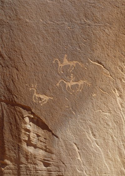 美国亚利桑那州Canyon de Chelly国家纪念碑Ledge废墟上的岩石刻画 作者 未知艺术家