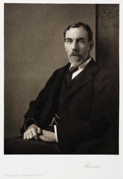 威廉-拉姆塞爵士，苏格兰化学家，约1910年 作者 不明
