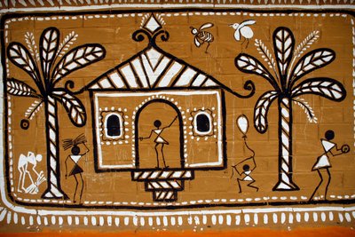 The boundary wall of the Fine Art Institute of Dhaka University, painted by the students, ahead of Pahela Baishakh. Dhaka, Bangladesh. April 13, 2008. (photo) 作者 不明