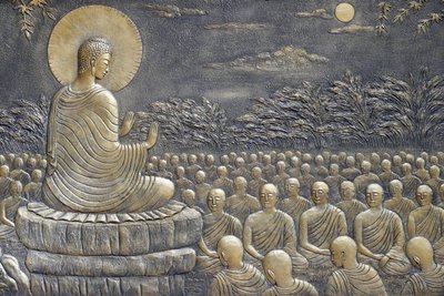 Tinh Xa Ngoc Chau佛寺, 佛陀的生活, 释迦牟尼佛, 佛陀与弟子, 教学, 佛陀劝说他的第一批60名阿罗汉弟子到不同的方向去宣扬教义, Chau Doc, 越南, 2018 (pho 作者 不明