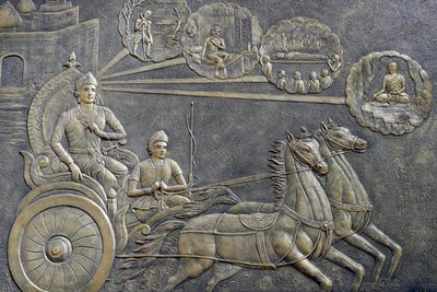 Tinh Xa Ngoc Chau佛寺，《佛陀的生活》，释迦牟尼佛，释迦牟尼王子要求战车夫带他在乡间进行一系列的骑行，越南Chau Doc，2018年（照片）。 作者 不明