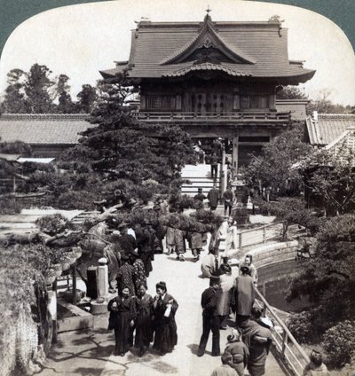 1904年，日本东京，龟户寺的主要门户 作者 安德伍德和安德伍德