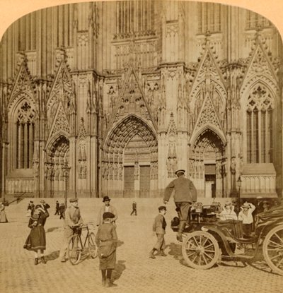 主门户和装饰精美的外墙，大教堂，德国科隆，1902年。 作者 安德伍德和安德伍德