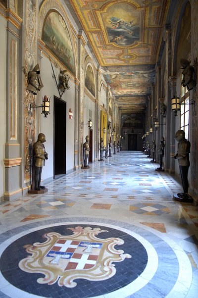 建筑：马耳他瓦莱塔 (La Valletta) 马耳他勋章大师宫殿的景色（照片） 作者 未知艺术家