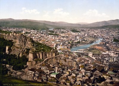 格鲁吉亚共和国首都第比利斯（原名提夫利斯）的景色 - 约1890年 私人收藏 作者 未知艺术家