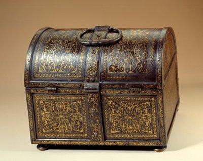 科西莫一世（科西莫-德-美第奇）（1519-1574）和埃莱奥诺拉-德-托莱多（1519-1562）（Eleonora di Toledo）的武器盒，金属和大马士革。16世纪 巴黎，卢浮宫博物馆 作者 未知艺术家
