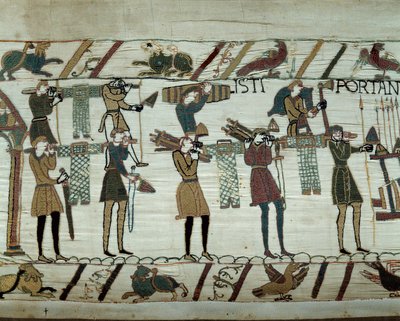 1066 年，征服者威廉 (1027-1087) 的舰队在为征服英格兰加油期间将武器和葡萄酒带到船上 贝叶挂毯的细节或玛蒂尔德女王的刺绣 作者 未知艺术家