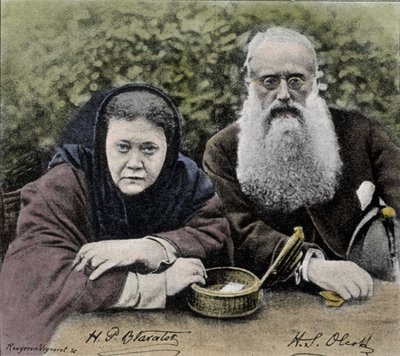 埃琳娜·彼得罗夫娜·布拉瓦茨基 (Elena Petrovna Blavatsky，1831-1891 年)，俄罗斯神学家，1875 年与亨利·斯蒂尔·奥尔科特 (Henry Steel Olcott) 共同创立神智学会。 作者 Unknown artist