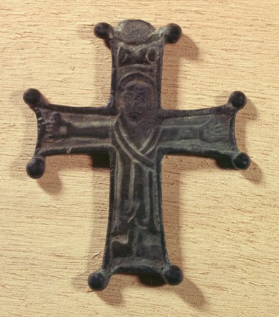 第一次十字军东征骑士十字勋章（1096-1099）。 巴黎，中世纪国家博物馆，Thermes de Cluny 作者 未知艺术家