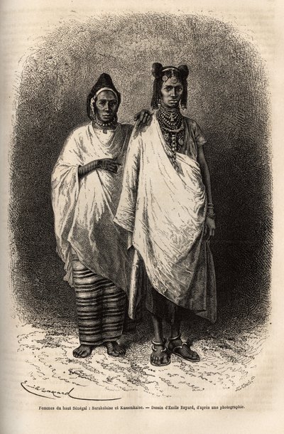 萨拉科勒和卡松科勒妇女，上塞内加尔的居民，身着传统服装。1868年海军副司令弗勒里奥-德-朗格在非洲海岸巡航时的插图，发表于1872年爱德华-沙尔东编辑的《世界之旅》。 作者 Unknown artist
