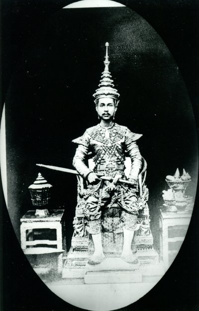 朱拉隆功国王，约 1880 年（黑白照片） 作者 未知的摄影师