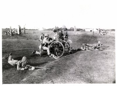国王自己的约克郡轻步兵与加德纳枪的训练，大约在1890年 作者 不明