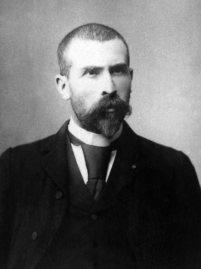 埃米尔-鲁（1853-1933）的肖像，法国医生和生物学家。 作者 未知的摄影师