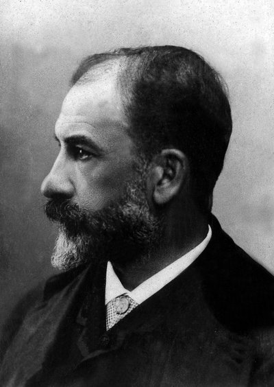 Leon Joseph Florentin Bonnat (1833-1922) 的肖像，法国学院派画家。 作者 未知的摄影师