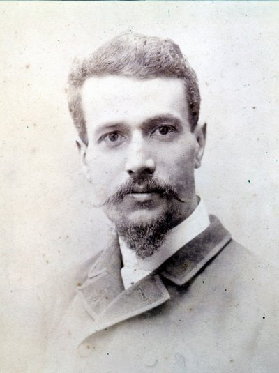 Savorgnan de Brazza 的肖像（1852 - 1905）。 作者 未知的摄影师