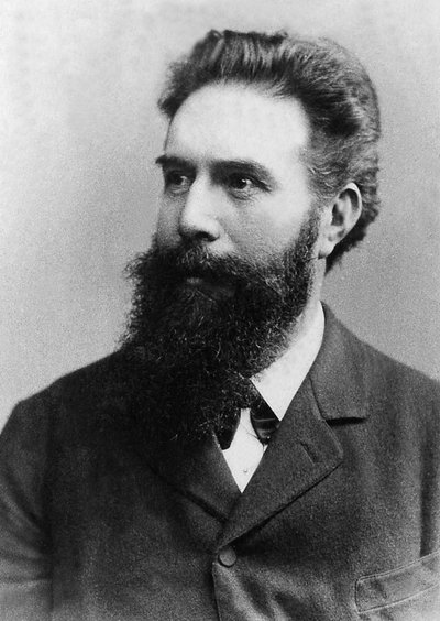 威廉·康拉德·伦琴（Wilhem Conrad Roentgen） 作者 未知的摄影师