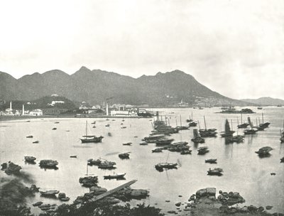显示香港维多利亚山的东点，1895年。 作者 W和S有限公司