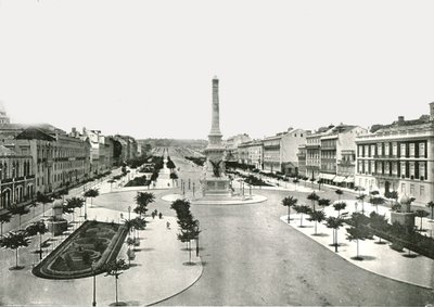 Restauradores广场，葡萄牙里斯本，1895年。 作者 W和S有限公司