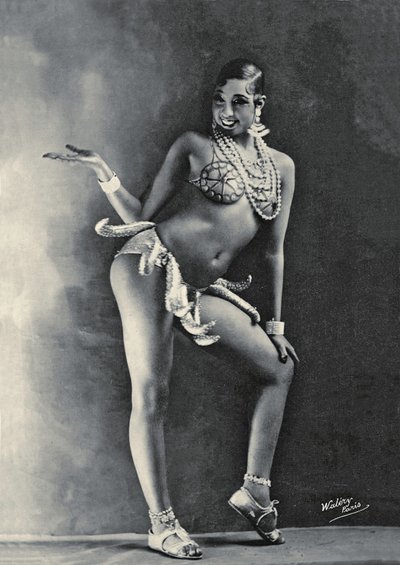 Josephine Baker wearing her famous Banana costume c.1927 (b/w photo)   1410815   zh       chinese Successfully Translated  Original: Mary Moser, c.1770-71 (oil on canvas) Translat: Mary Moser, c.1770-71 (oil on canvas) 1460743 zh chinese Successfully Trans 作者 瓦莱里