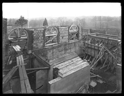 不明建筑工地，1914年4月25日 作者 威廉·戴维斯·哈斯勒