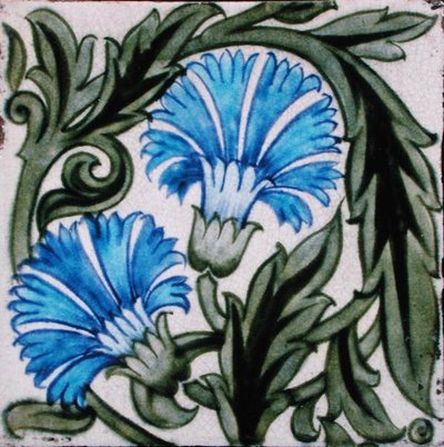 花卉图案的瓷砖（陶瓷） 作者 威廉·德·摩根