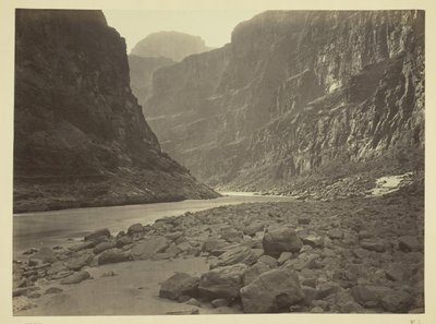 科罗拉多河，卡纳布河口，向西看，1872年。 作者 威廉·贝尔