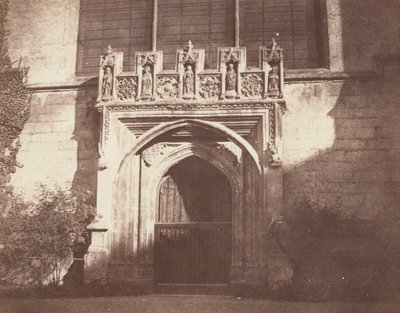 牛津大学麦格达伦学院的古老大门，1843 年（照片） 作者 威廉·亨利·福克斯·塔尔伯特