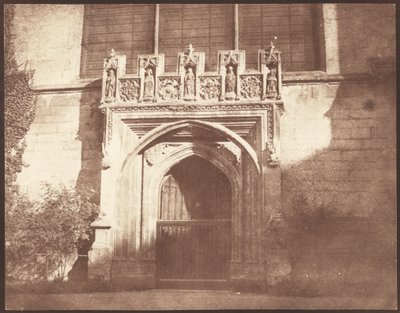 牛津大学麦格达伦学院的古老大门，1843 年 4 月（照片） 作者 威廉·亨利·福克斯·塔尔伯特