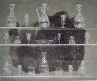 玻璃制品，照片，来自自然铅笔，1844年 作者 威廉·亨利·福克斯·塔尔伯特