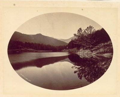 蒙大拿州神秘湖，1872年。 作者 威廉·亨利·杰克逊