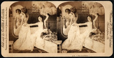 &39;The Late Riser&39;，幽默的立体卡片，c.1900（棕褐色照片）（另见473258） 作者 威廉·赫尔曼·劳