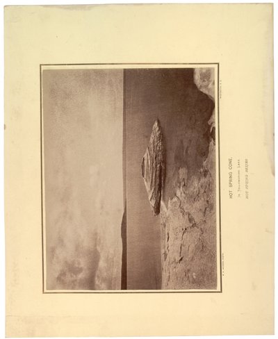 温泉锥，在黄石湖，1871年（棕褐色照片） 作者 威廉·希克斯·杰克逊