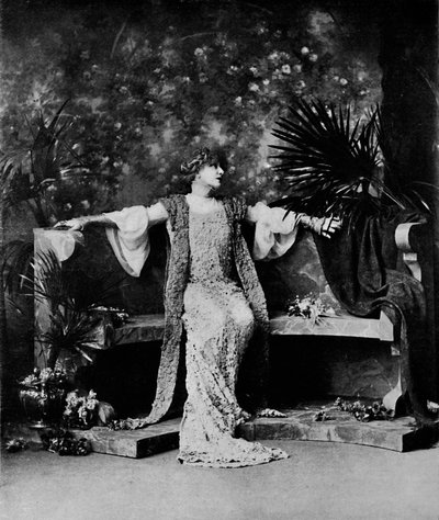 莎拉·伯恩哈特夫人（Sarah Bernhardt），1914年。 作者 威廉和丹尼尔唐尼