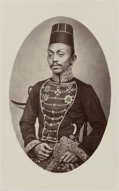 Pakoe Boewono IX, Susuhunan van Surakarta 作者 Woodbury and Page