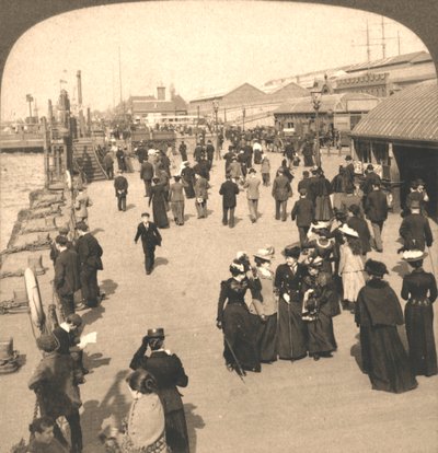 1901年，英国利物浦海洋轮船登陆。 作者 作品和太阳雕塑工作室