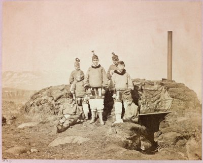 乔治-纳雷斯上尉（1831-1915）在阿尔克提克的探险（1875-1876）：迪斯科的原住民妇女群体 作者 弗雷德里克（致）巴纳德