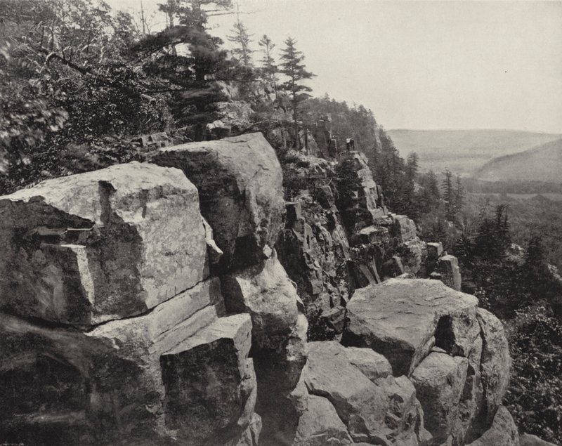 Cliffs near Devil