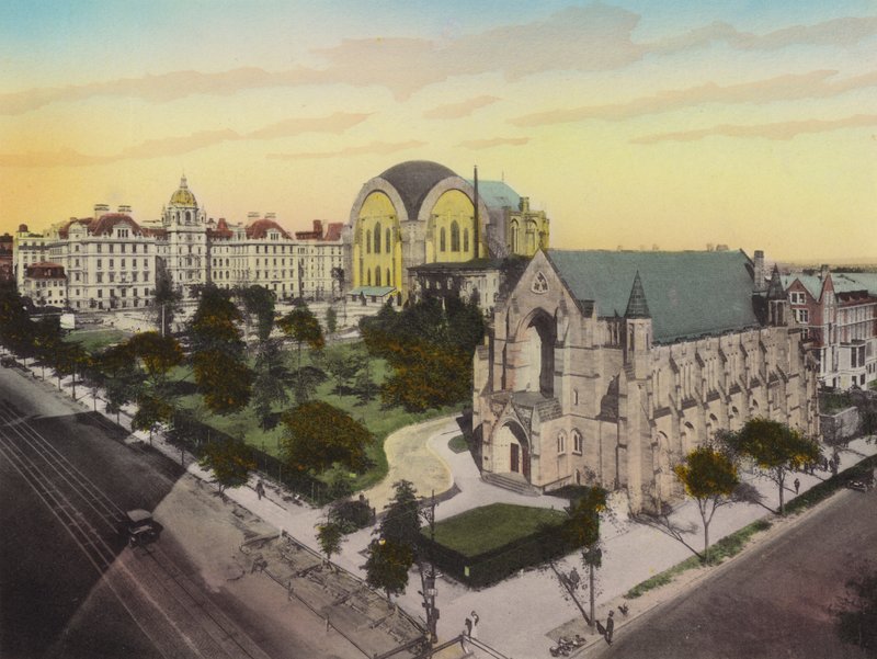 New York: Cathedral of St John the Divine (photo) 作者 美国摄影师（后）