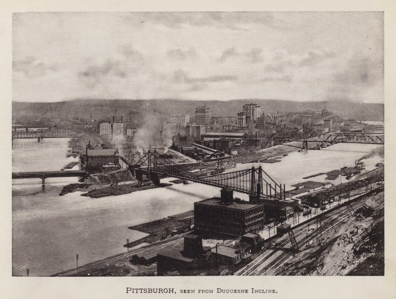 匹兹堡。从Duquesne Incline看到的匹兹堡（黑白照片）。 作者 美国摄影师（后）