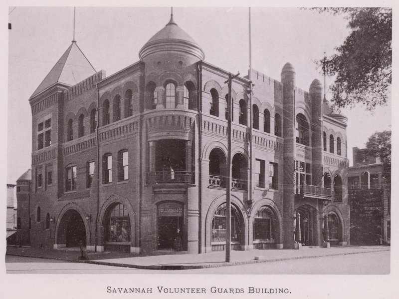 Savannah Volunteer Guards Building (b/w photo) 作者 美国摄影师（后）