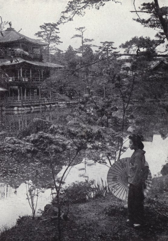 The golden pavilion at Kinkakuji (b/w photo) 作者 美国摄影师（后）