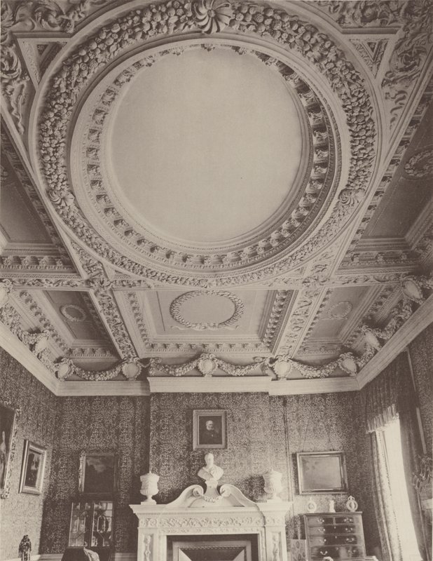 Coleshill，Berkshire，沙龙内部 作者 查尔斯·拉瑟姆（Charles Latham）