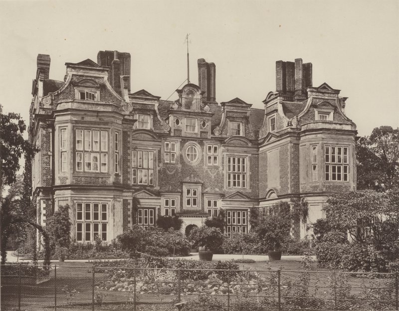 Swateley Hall，Uxbridge，Garden Front 作者 查尔斯·拉瑟姆（Charles Latham）