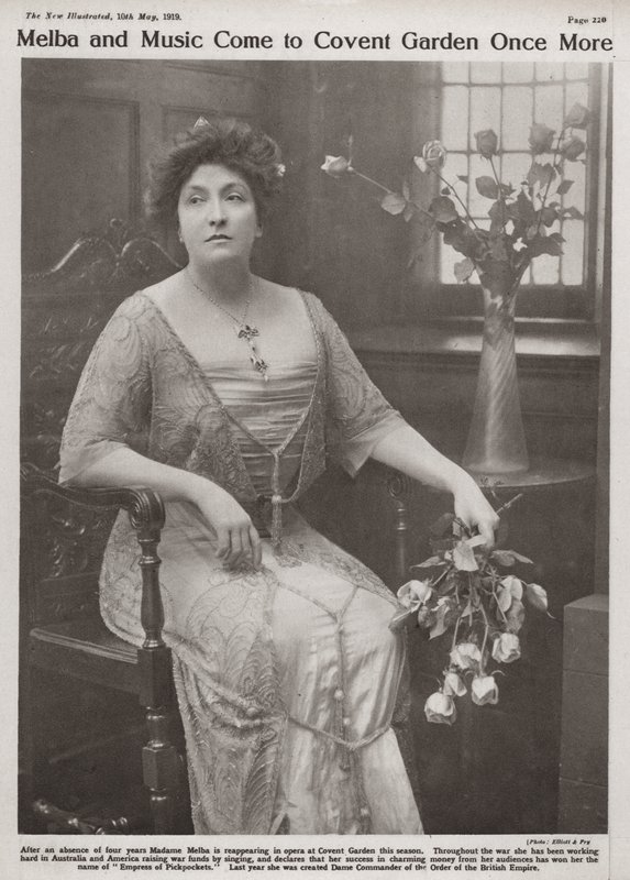 Dame Nellie Melba，澳大利亚歌剧歌手（黑白照片） 作者 艾略特和弗莱摄影工作室