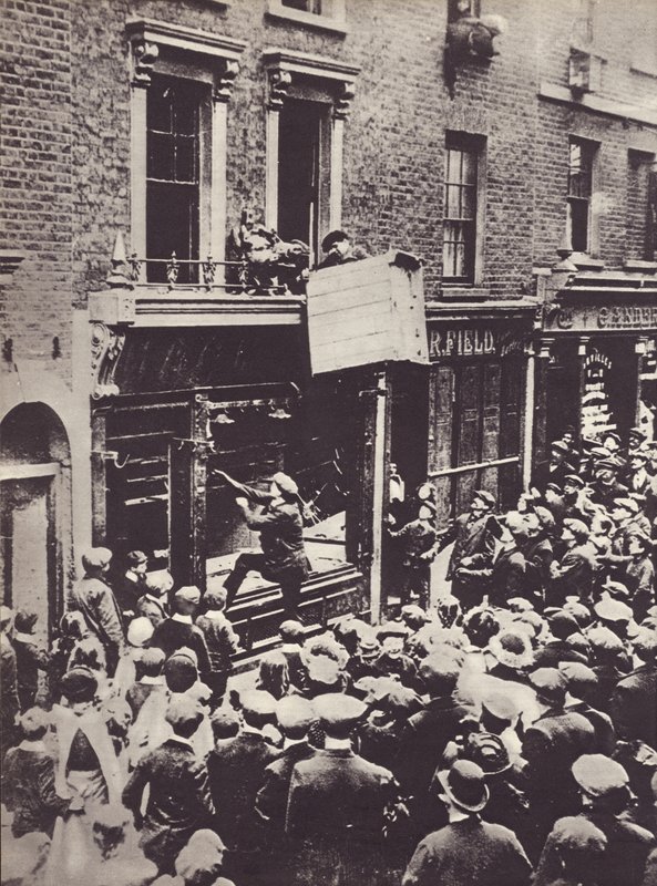 袭击1914年在伦敦的德国商店 作者 英国摄影师