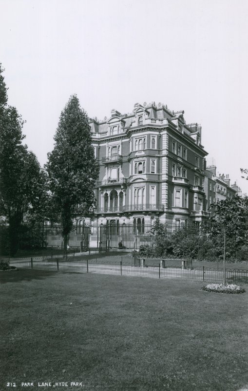 柏林路的Brook House 作者 英国摄影师