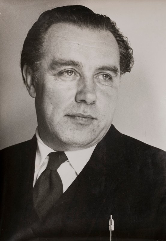 Jerzy Faczynski, Polish architect who came to Britain as a refugee in 1941 (b/w photo) 作者 英国摄影师