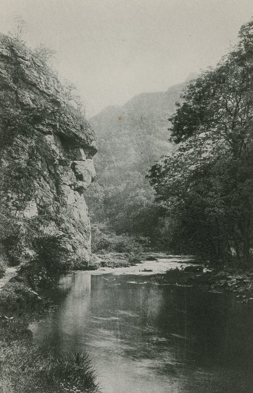 Lions Face Rock，Dovedale 作者 英国摄影师