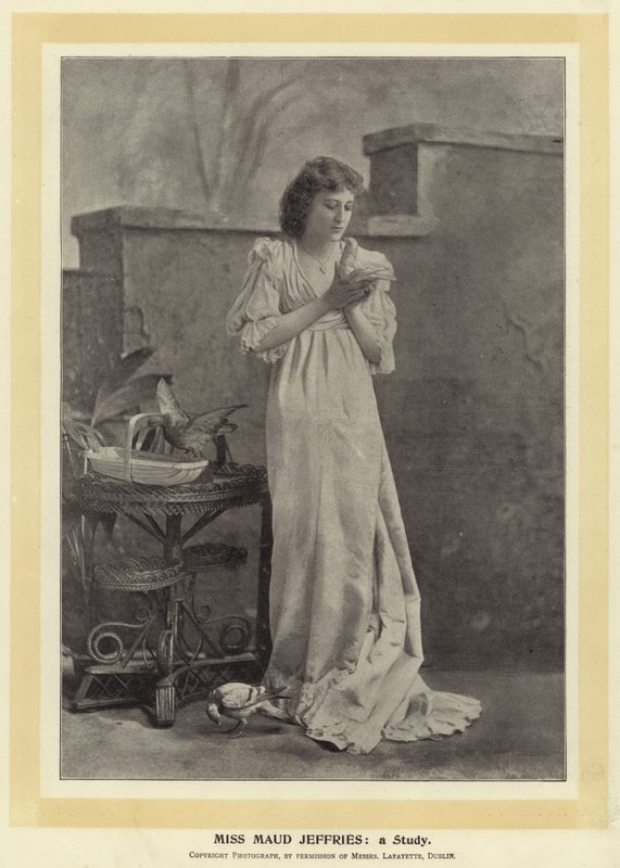Maud Jeffries小姐：一项研究 作者 英国摄影师