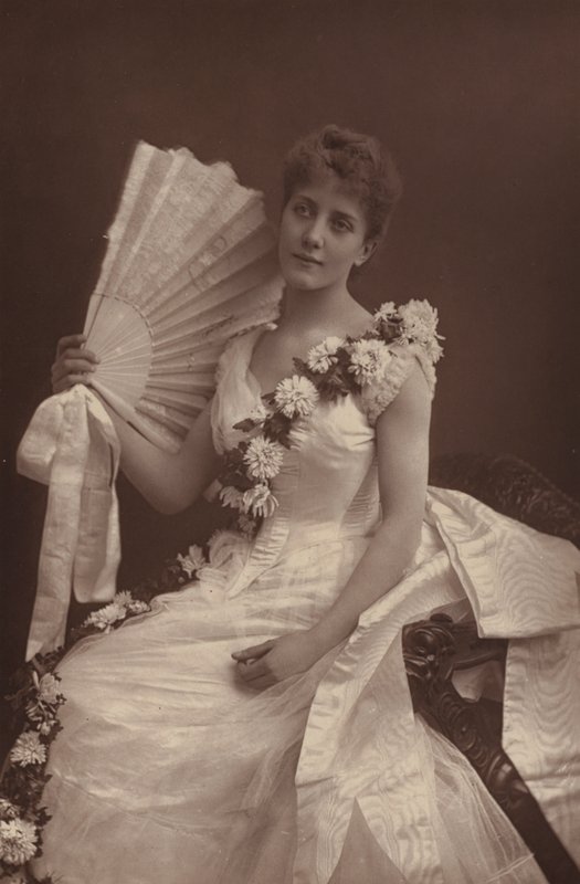 Maude Millett小姐 作者 英国摄影师